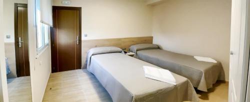 Cubillos del Sil Maison | Hostal Restaurante Cuatro Caminos