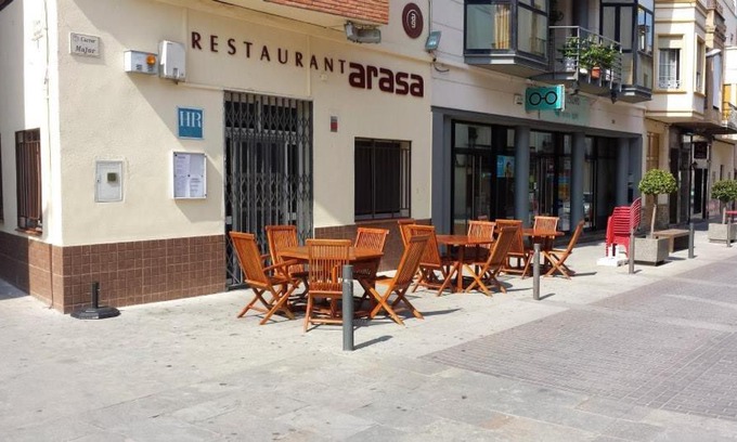 Santa Barbara Maison | Hostal Restaurante Arasa