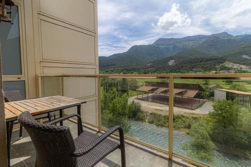 Fiscal Maison | HOSTAL RIO ARA BELLOSTA by Vivere Stays