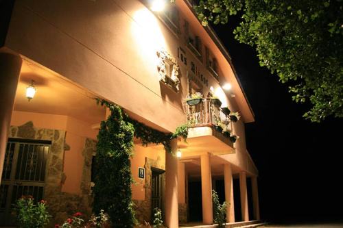 Navalguijo Maison | Hostal Rural los Alisos