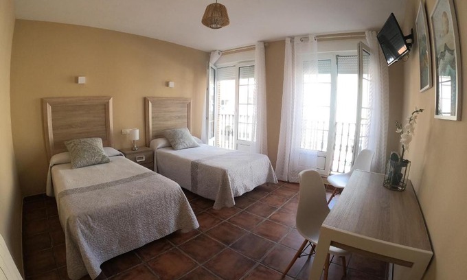 Carrion de los Condes Maison | Hostal Santiago
