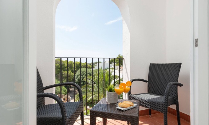 Cala d'Or Hôtel | HOSTAL TALAMANCA HAB. DB BALCON - Cosy hostel recently refurbished near the beach. Free Wi