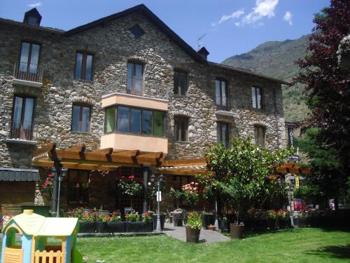 Esterri D'Aneu Maison | Hostal Vall D'Aneu by Arcas & Sambola