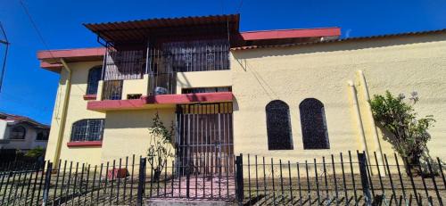 San Vicente Lit Et Petit-Déjeuner | Hostal Zurgab