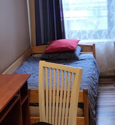 Gliwice Auberge | Hostel Gliwice Centrum PARKING
