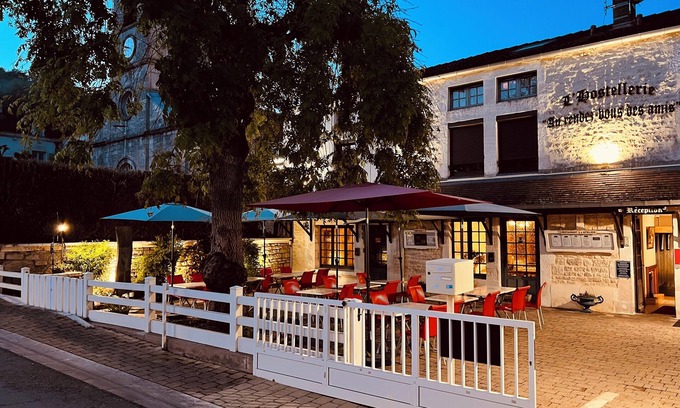 Chamarandes-Choignes Hôtel | Hostellerie Au Rendez-vous des Amis