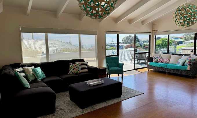 Onemana Maison | Hosts on the Coast Island Views
