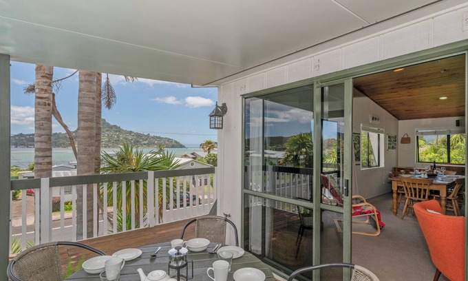 Tairua Maison | Hosts on the Coast The Harbourview Tairua