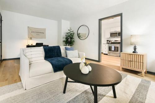 Lower Lawrenceville Appartement | HostWise Stays - Butler St, Lower Lawrenceville, Brand New!