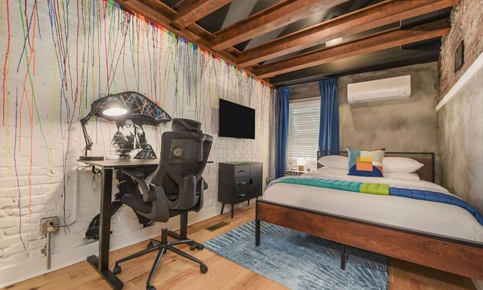 Central Northside Maison | ★HostWise Stays★ Game Lounge | Fire Pit | "Cool Vibes" | Great Location