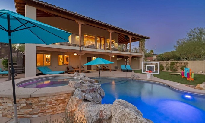 Tucson Maison | Hot Property/Foothills/Heated Pool/Spa/Sleeps16+