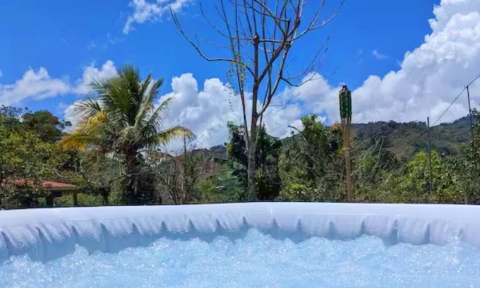 San Isidro de El General Maison | Hot Tub | 180° View | Vacation Home in Downtown