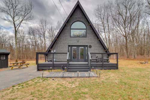 Mount Pocahontas Maison | Hot Tub and Fire Pits Albrightsville A-Frame Cabin