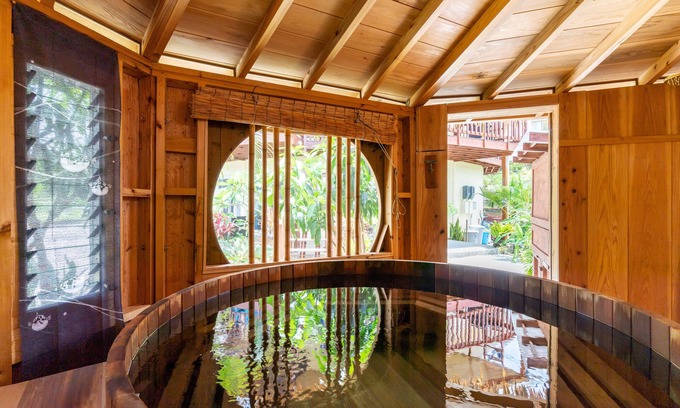 Maeda Maison | Spacieux 1500 m², 140m², calme, Unique Maison ronde dans un village d'Okinawa