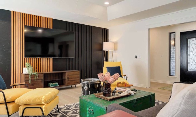 Quail Creek Maison | Hot Tub Hangout | Arcade & Game Night Fun