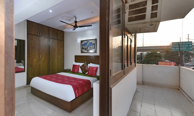 Sector 27 Hôtel | Hotel Admire Inn Sector-18 by ASPL