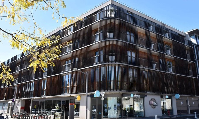 9th Arrondissement Appartement | Hotel Adonis Lyon Dock West - Superior Double Room