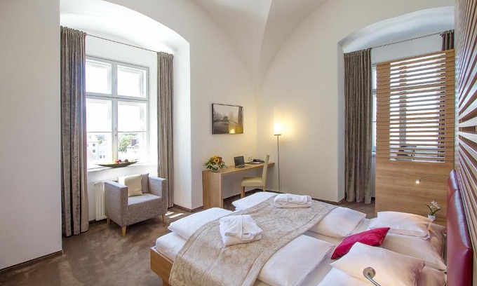 Hainburg an der Donau Hôtel | Hotel Altes Kloster