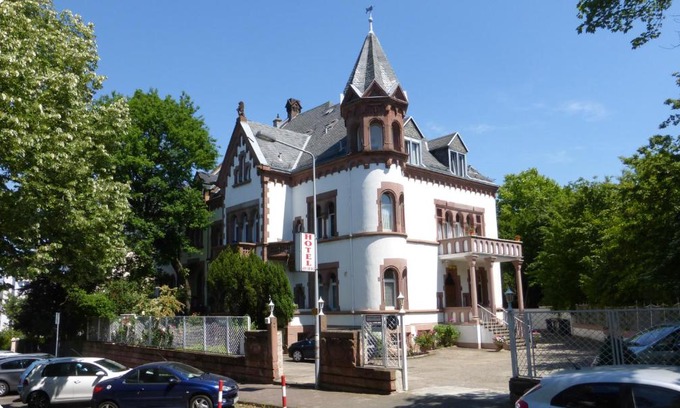 Sachsenhausen-Sud Maison | Hotel am Berg