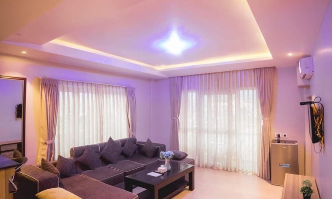 Pokhara Hôtel | hotel are at your service every minute.
