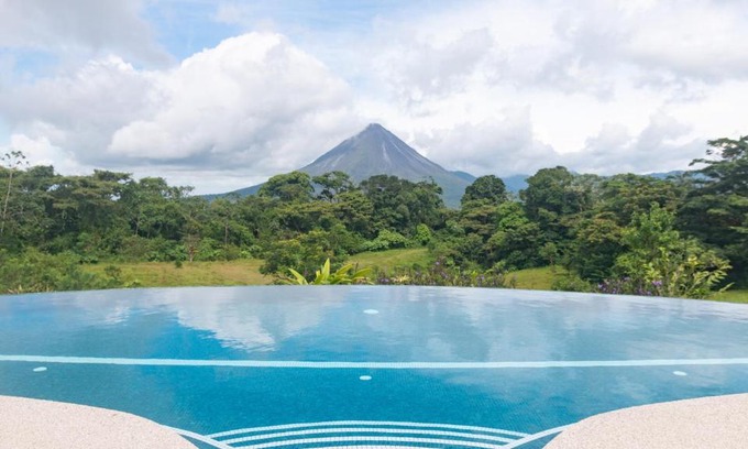 La Fortuna Cabine | Hotel Arenal Lodge