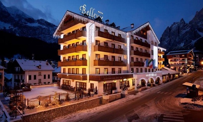 Cortina d'Ampezzo Historic Centre Hôtel | Hotel Bellevue Suites & SPA