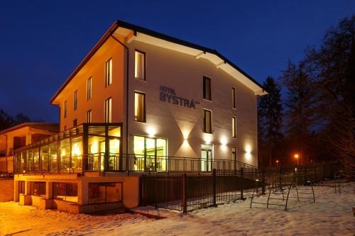 Snina Hôtel | Hotel Bystrá