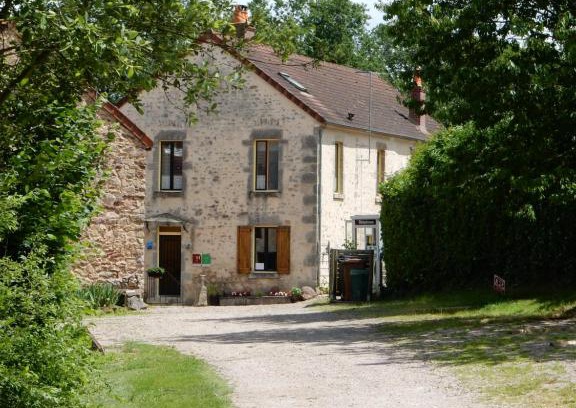 Epiry Hôtel | Hotel Camping Sur Yonne