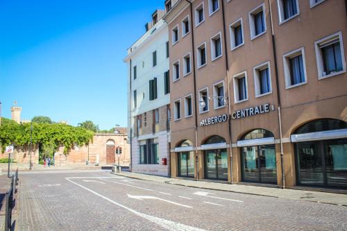 Este Hôtel | Hotel Centrale