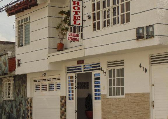 Guadalajara de Buga Hôtel | Hotel Ciudad Señora Buga