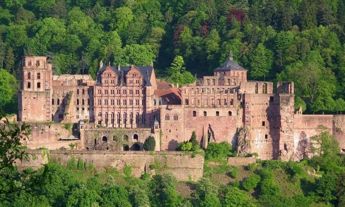 Zuzenhausen Hôtel | Hotel Dachsenfranz