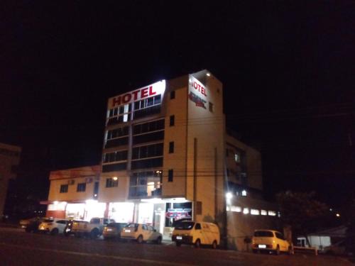 Jose Bonifacio Hôtel | Hotel DDC