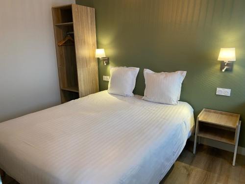 Ecartelee-Bonabry-Orieres-Paron Hôtel | Hotel de Bretagne