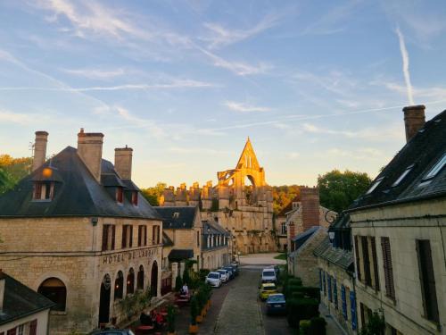 Longpont Hôtel | HOTEL DE L'ABBAYE DE LONGPONT
