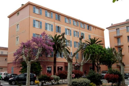 Corte Hôtel | Hotel de La Paix