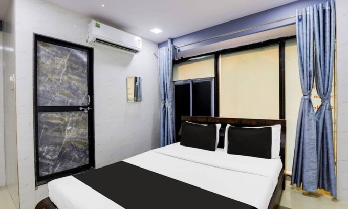 Udhna Hôtel | Hotel Delight In By GRB