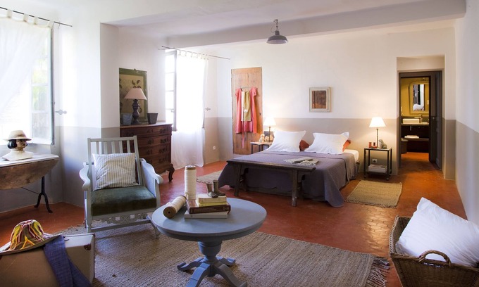 Riez Maison | Hotel des Colonnes
