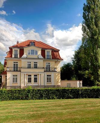 Bad Pyrmont Maison | Hotel Dirks am Schloss