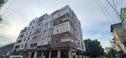 Guntur Hôtel | HOTeL DVR GRAND