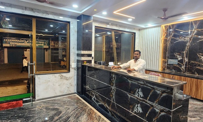 Guntur Hôtel | HOTEL DVR GRAND