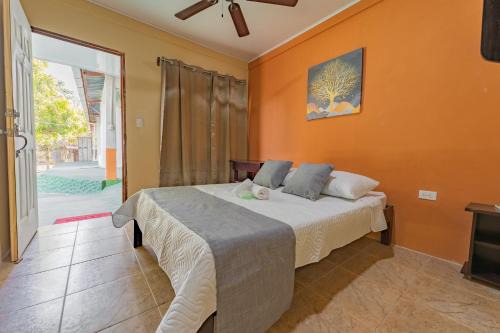 Canas Dulces Lit Et Petit-Déjeuner | Hotel El Cocobolo Food&Rest Room 2 B&B WiFi AC Pkg Free Swimmingpool