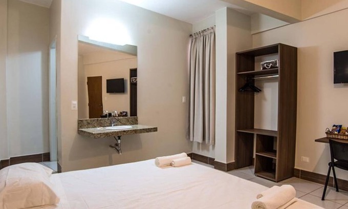 Assis Hôtel | Hotel Fenix