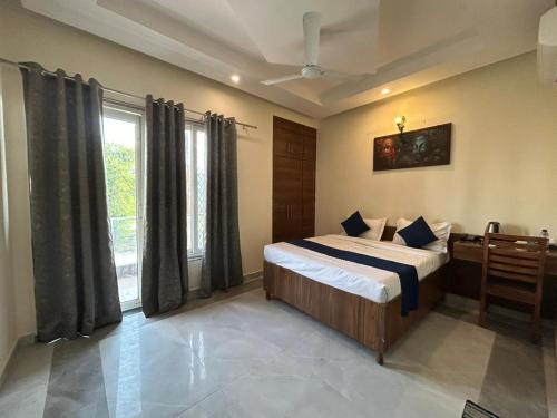 Noida Hôtel | Hotel Future Inn and Banquet