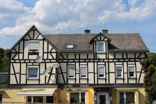 Langenholdinghausen Lit Et Petit-Déjeuner | Hotel Garni-Tell