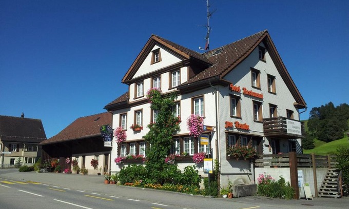 Schwellbrunn Hôtel | Hotel Garni Traube B&B