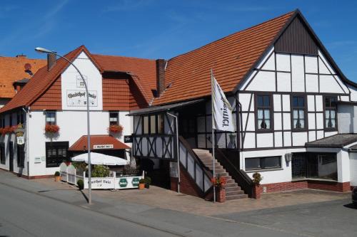 Scherfede Hôtel | Hotel Gasthof Luis