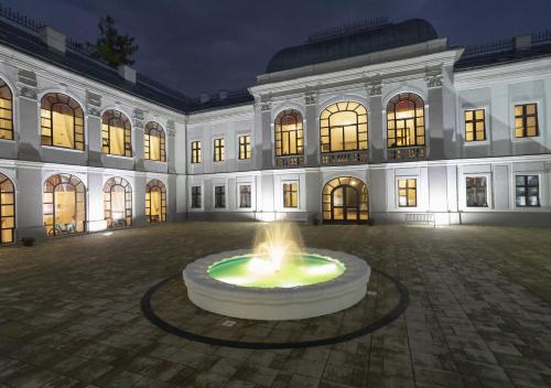 Povazska Bystrica Hôtel | Hotel Gino Park Palace - Kaštieľ Orlové