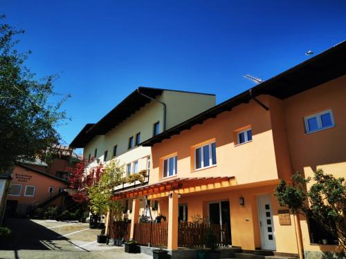 Mistelbach Maison | Hotel Goldene Krone