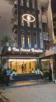 Rakabganj Hôtel | Hotel Grand Empire, Banquet, Swimming Pool with Taj View
