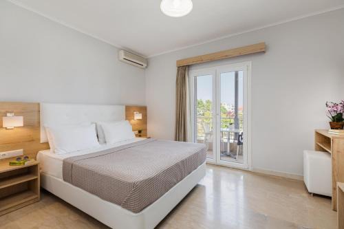 Nei Pori Hôtel | Hotel Grekas